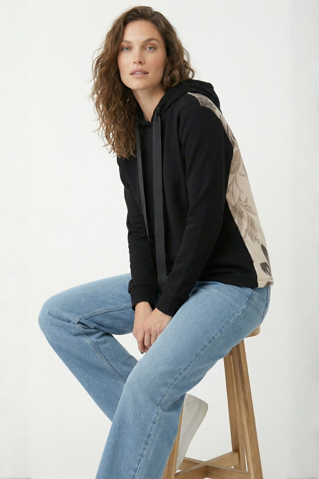 Hoodie Nevado Chulupa Negra