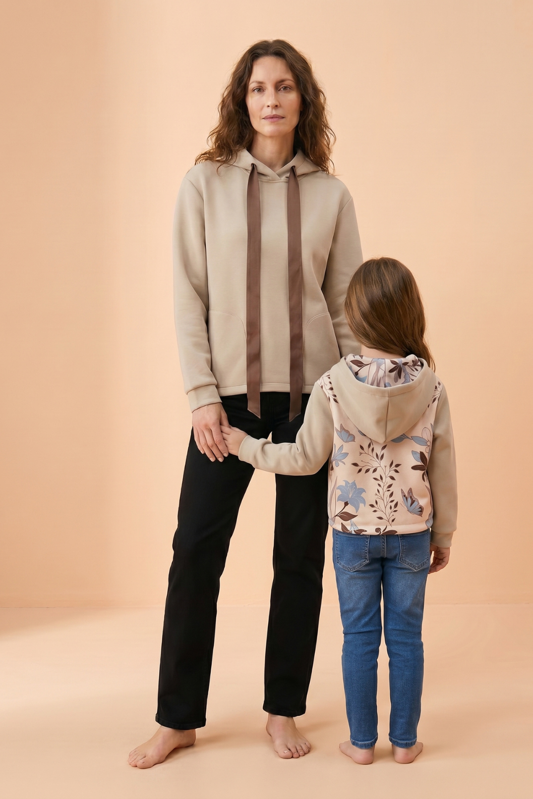 Duo Hoodie Mamá e Hija | OchoCinco x Anda Lucia