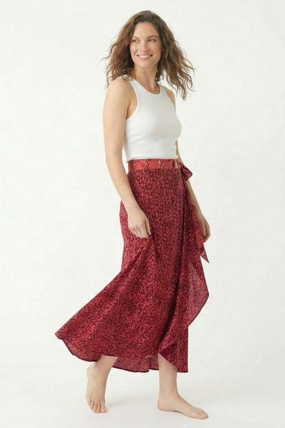 Falda Yuma Puntos Burgundi