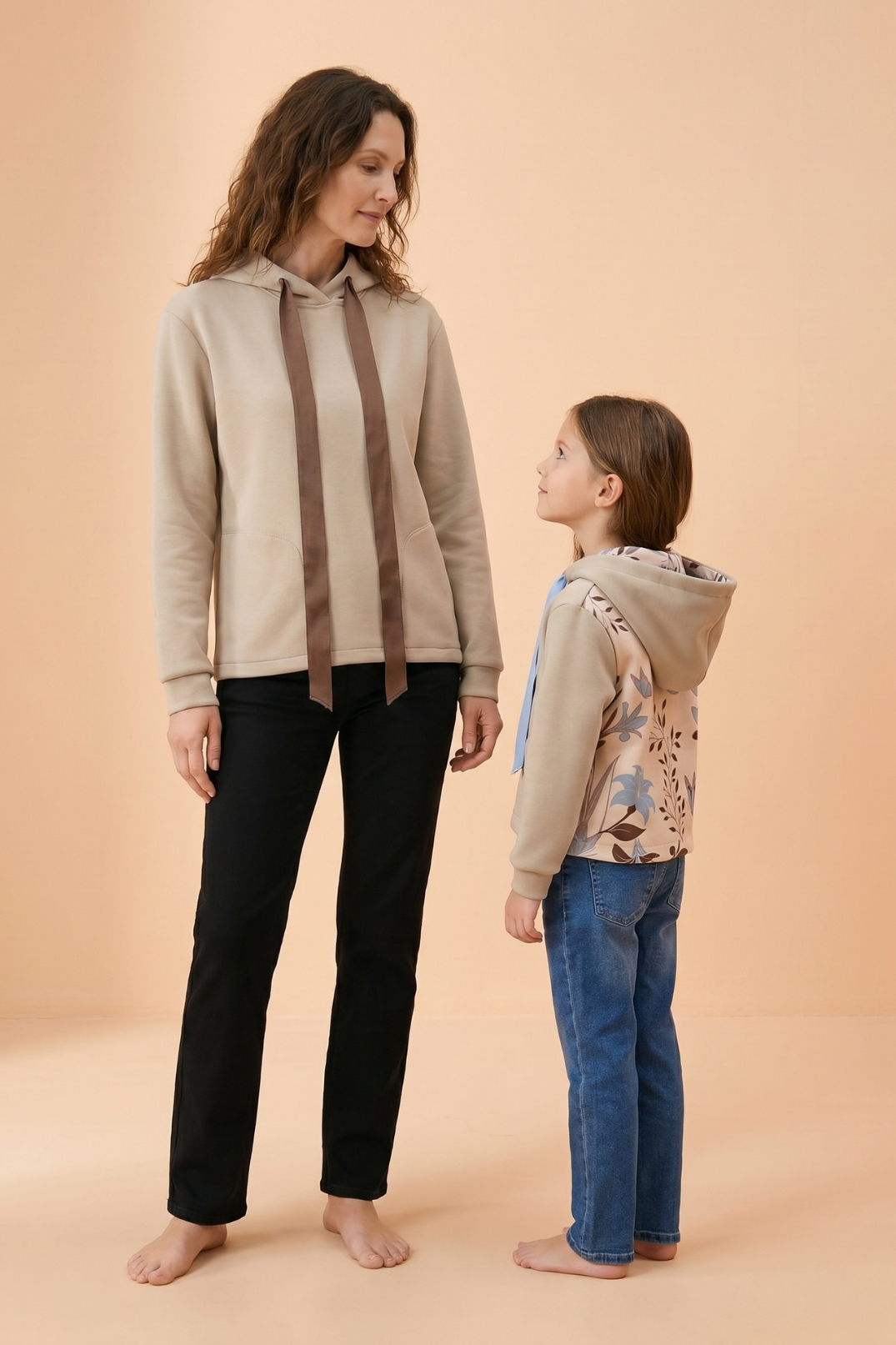 Duo Hoodie Mamá e Hija | OchoCinco x Anda Lucia