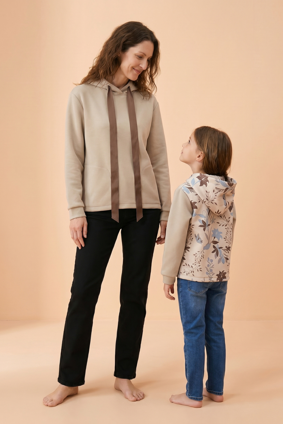 Duo Hoodie Mamá e Hija | OchoCinco x Anda Lucia